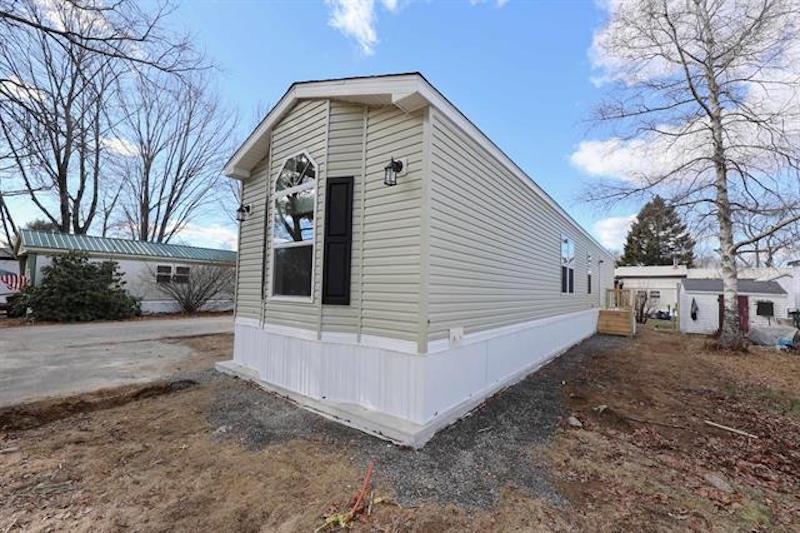 33 Longbow Drive