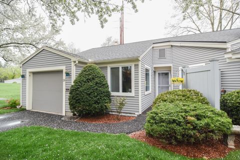 28 Walden Pond Drive Nashua NH 03064