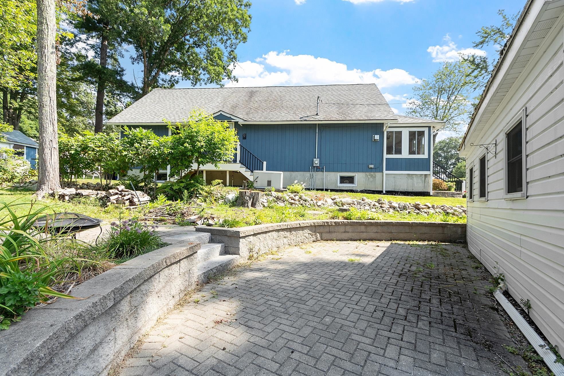 32 Ells Road