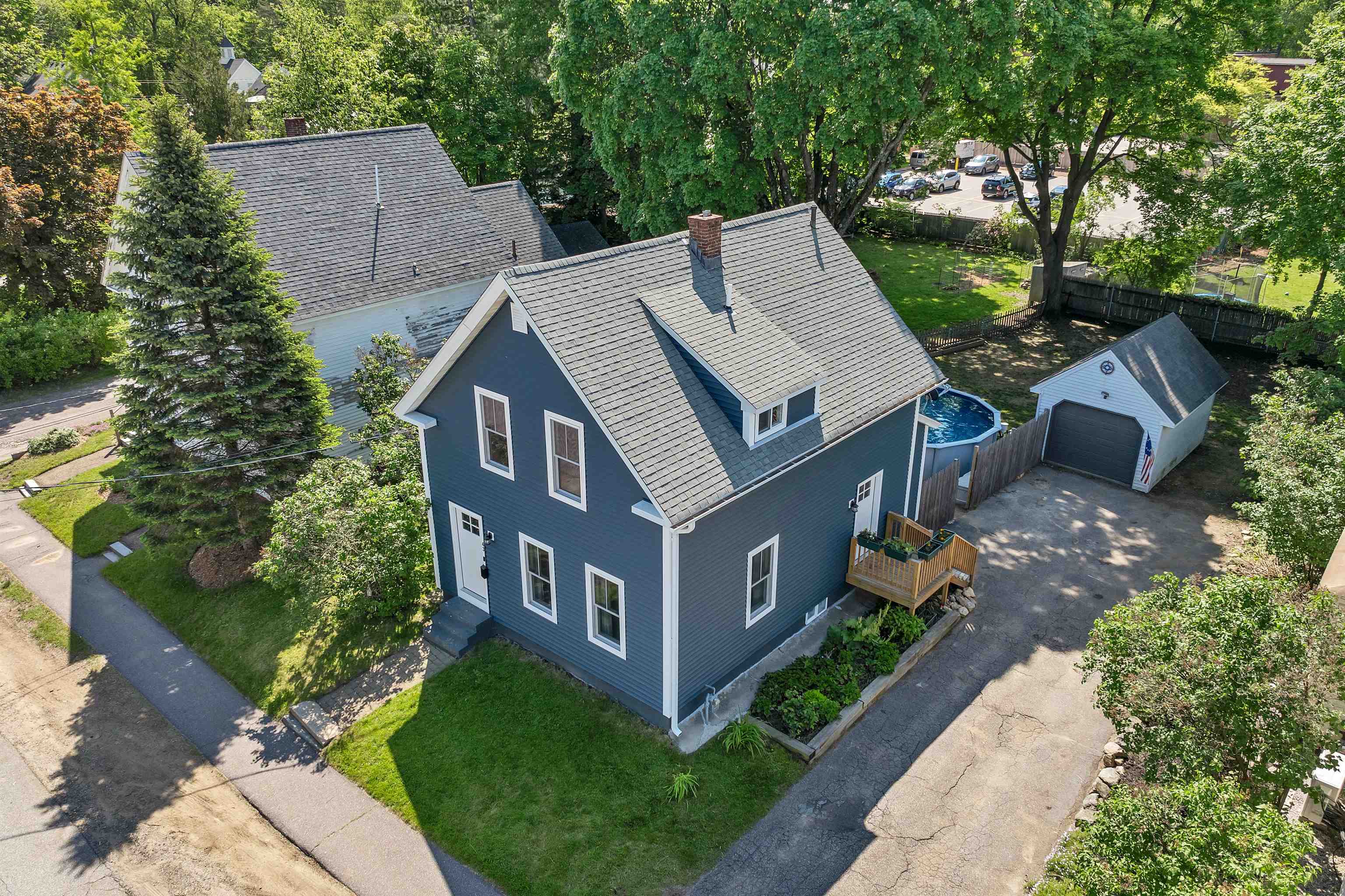 43 Oak Street