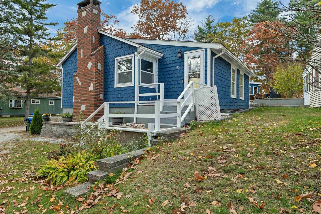 Photo of 45 Crescent Lane, Manchester, NH 03109 (MLS # 5067359)