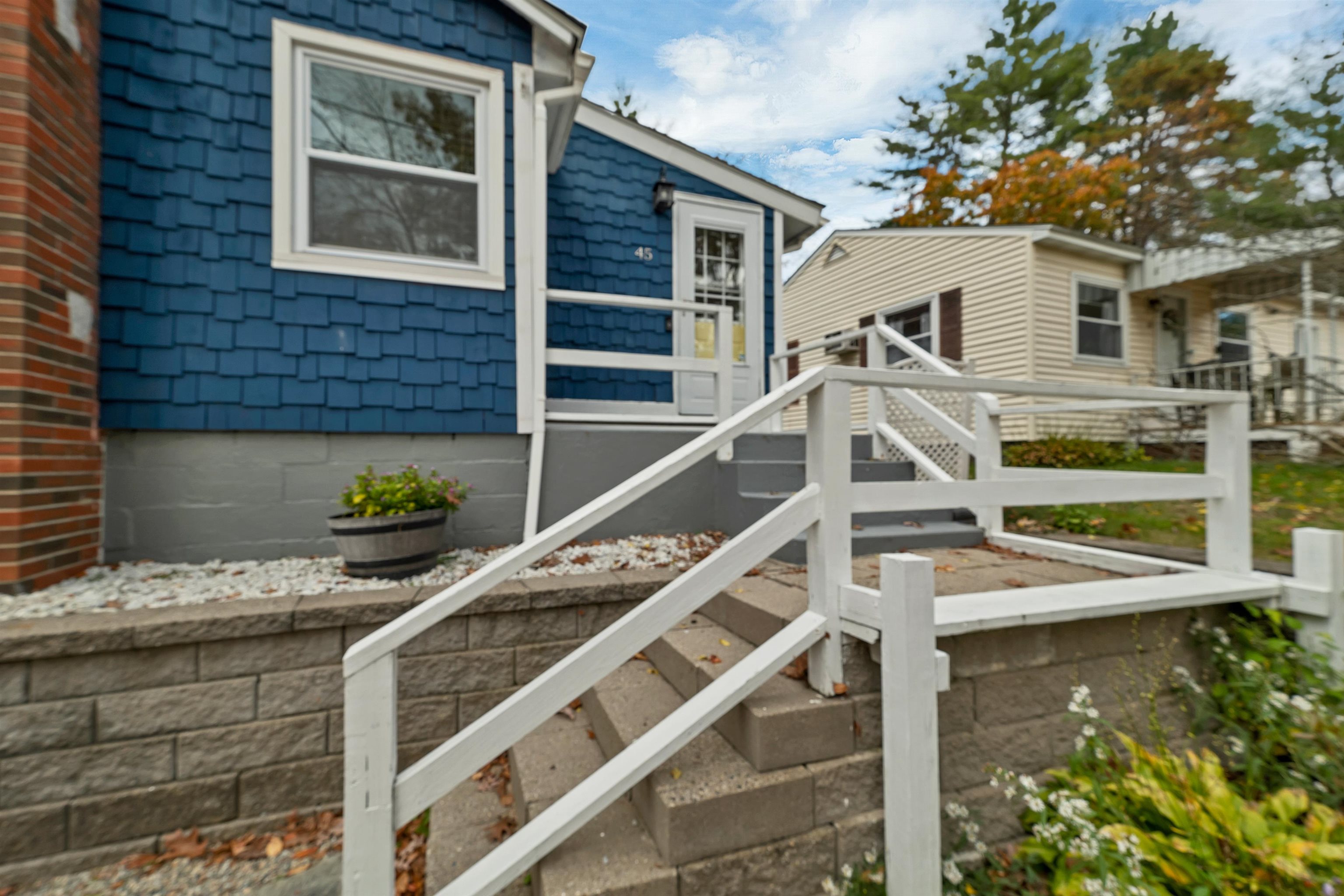 45 Crescent Lane