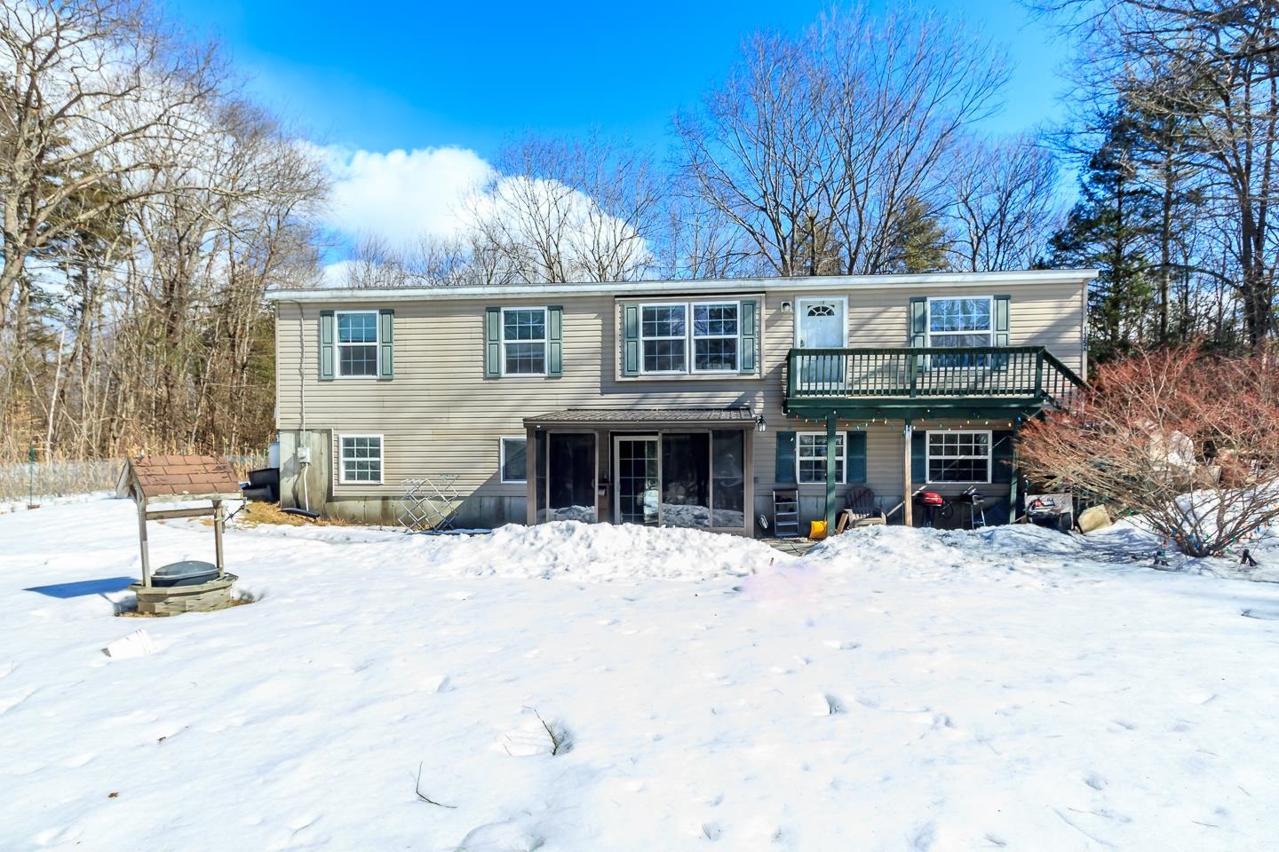 Barrington, New Hampshire 03825, United States, 3 Bedrooms Bedrooms, ,3 BathroomsBathrooms,Residential,Pending,87278