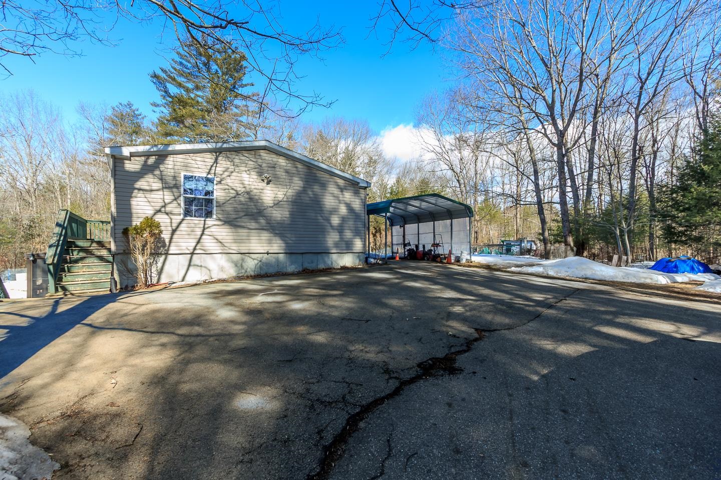 Barrington, New Hampshire 03825, United States, 3 Bedrooms Bedrooms, ,3 BathroomsBathrooms,Residential,Pending,87278