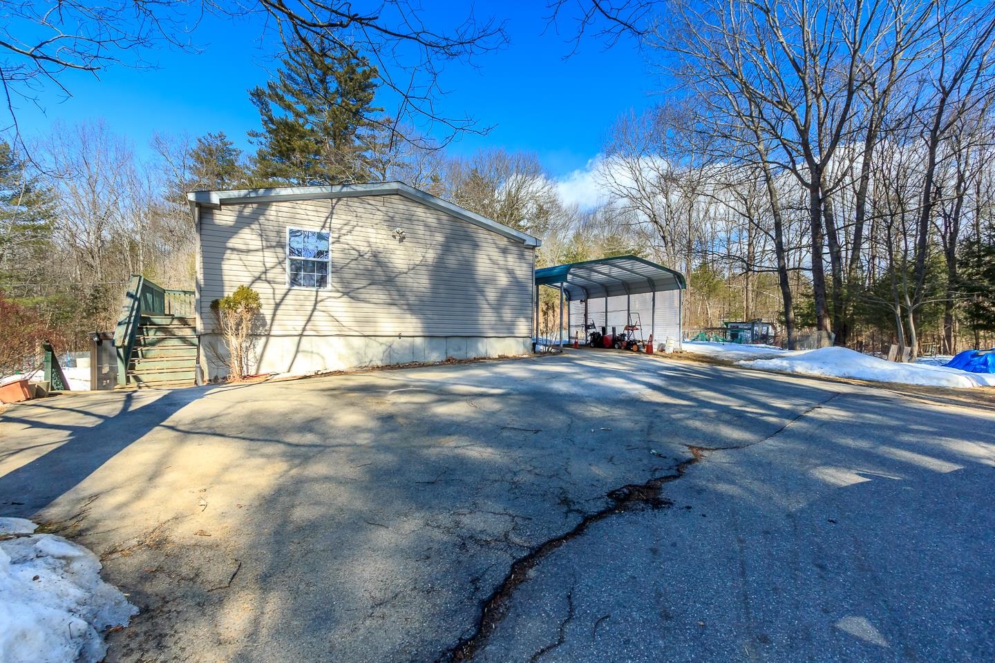 Barrington, New Hampshire 03825, United States, 3 Bedrooms Bedrooms, ,3 BathroomsBathrooms,Residential,Pending,87278