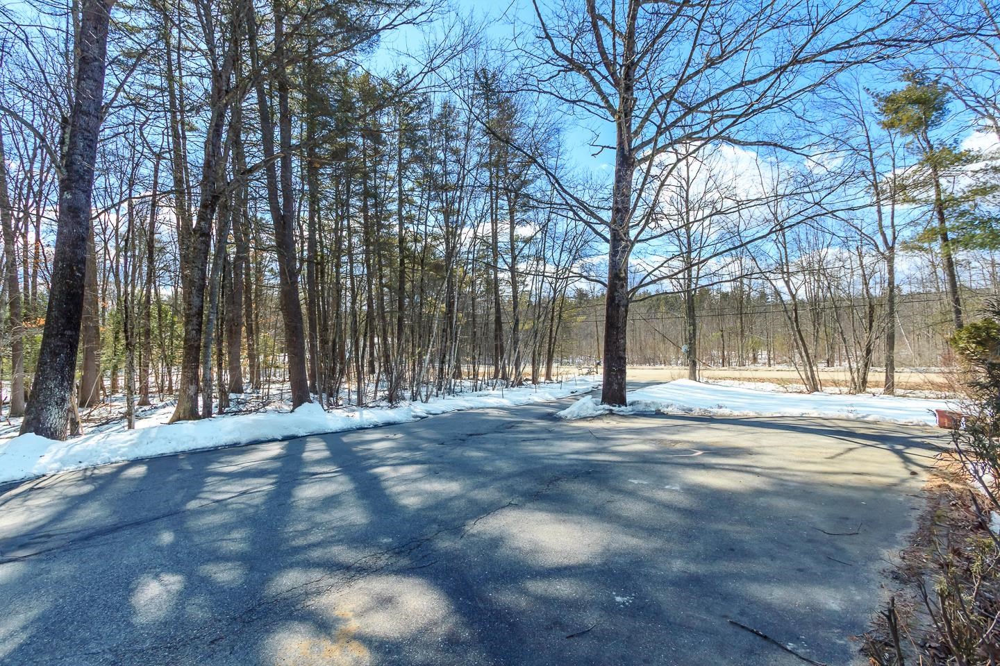 Barrington, New Hampshire 03825, United States, 3 Bedrooms Bedrooms, ,3 BathroomsBathrooms,Residential,Pending,87278