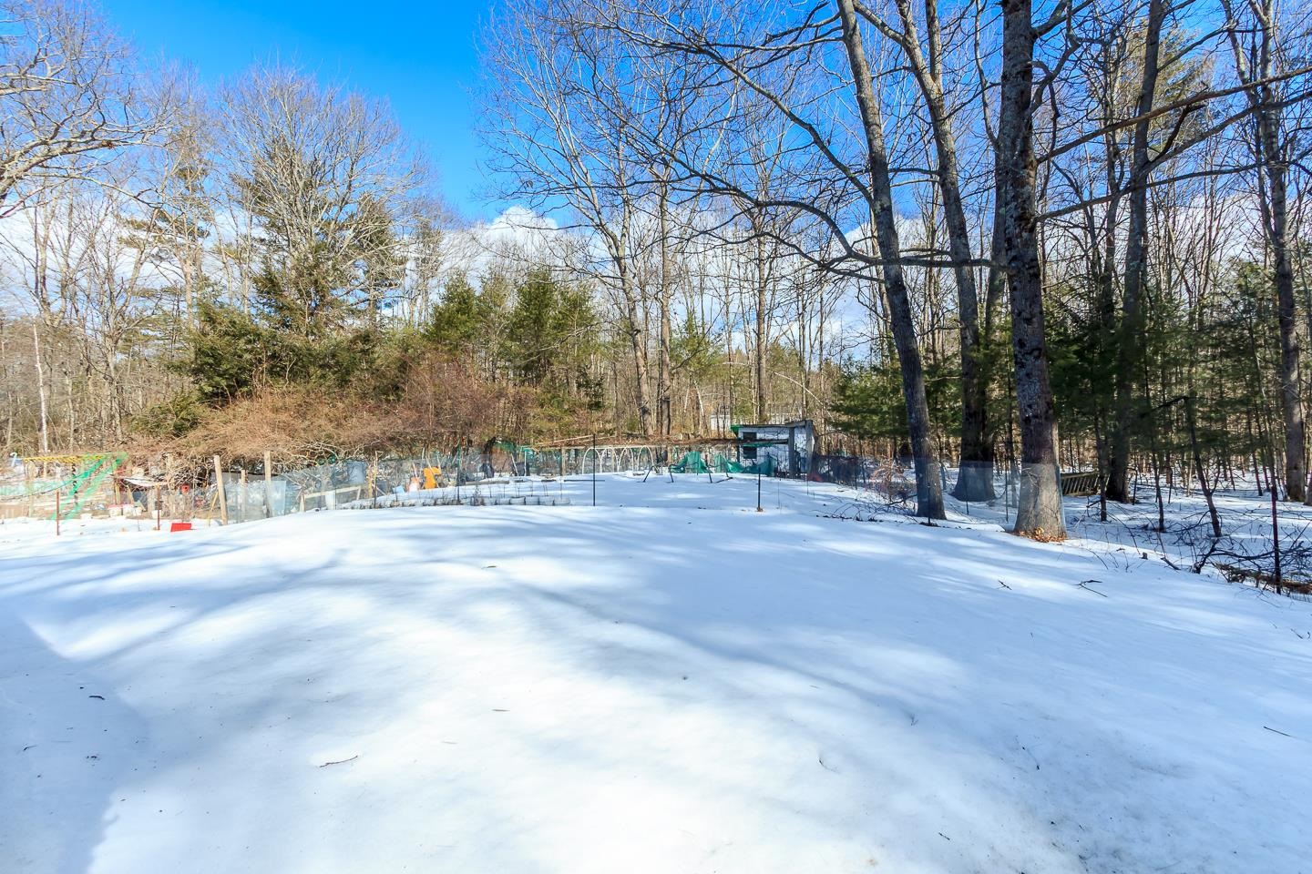 Barrington, New Hampshire 03825, United States, 3 Bedrooms Bedrooms, ,3 BathroomsBathrooms,Residential,Pending,87278