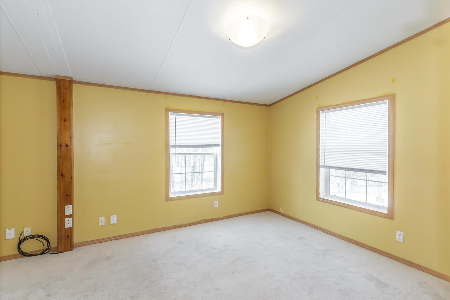 Barrington, New Hampshire 03825, United States, 3 Bedrooms Bedrooms, ,3 BathroomsBathrooms,Residential,Pending,87278