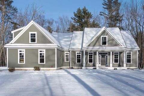 Photo of 2 Deer Run #46, East Kingston, NH 03827 (MLS # 5071784)