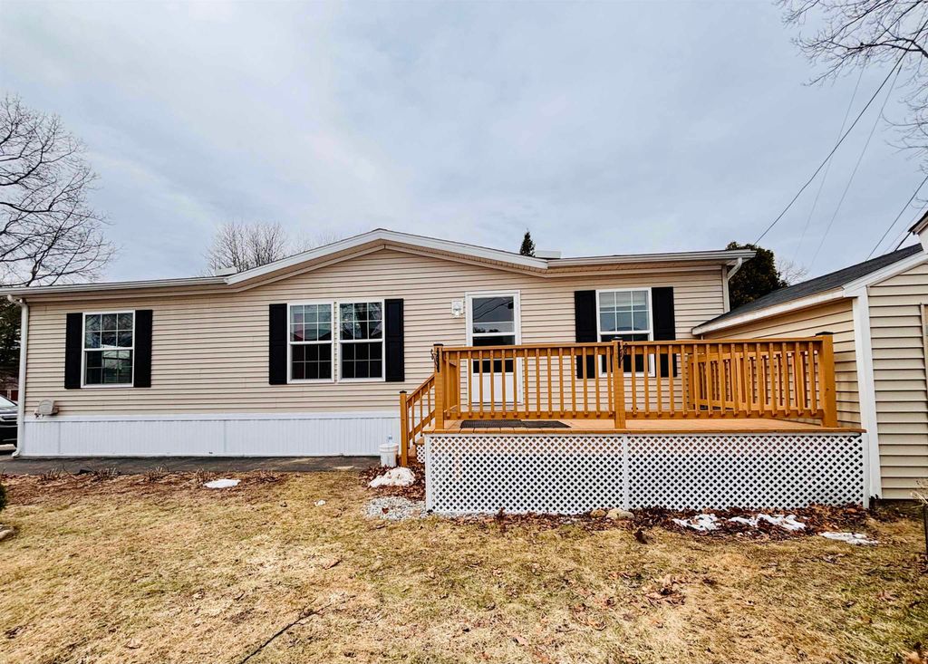 Photo of 545 Elm Street #4, Milford, NH 03055 (MLS # 5079405)