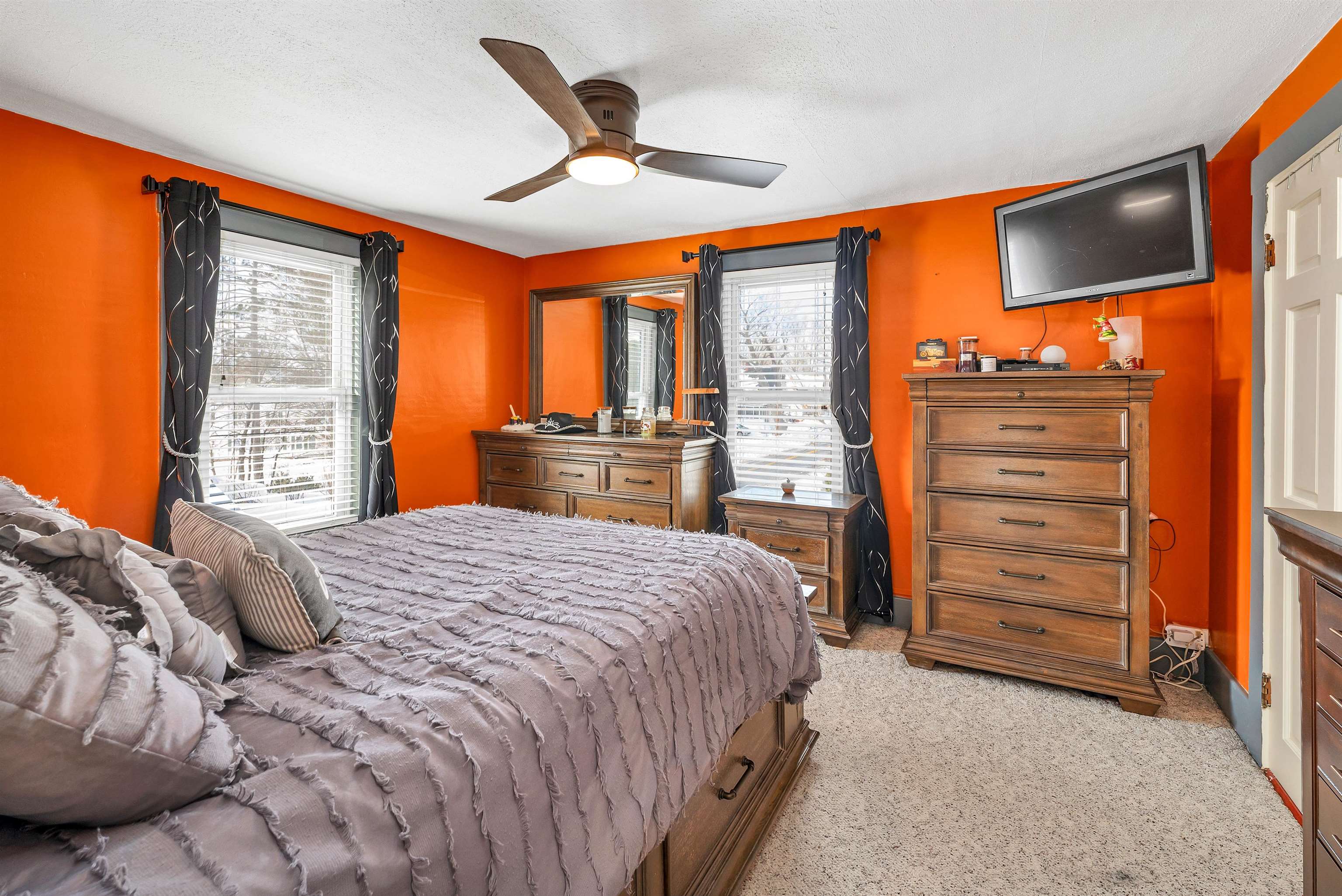 Laconia, New Hampshire 03246, United States, 3 Bedrooms Bedrooms, ,1 BathroomBathrooms,Residential,Pending,2481