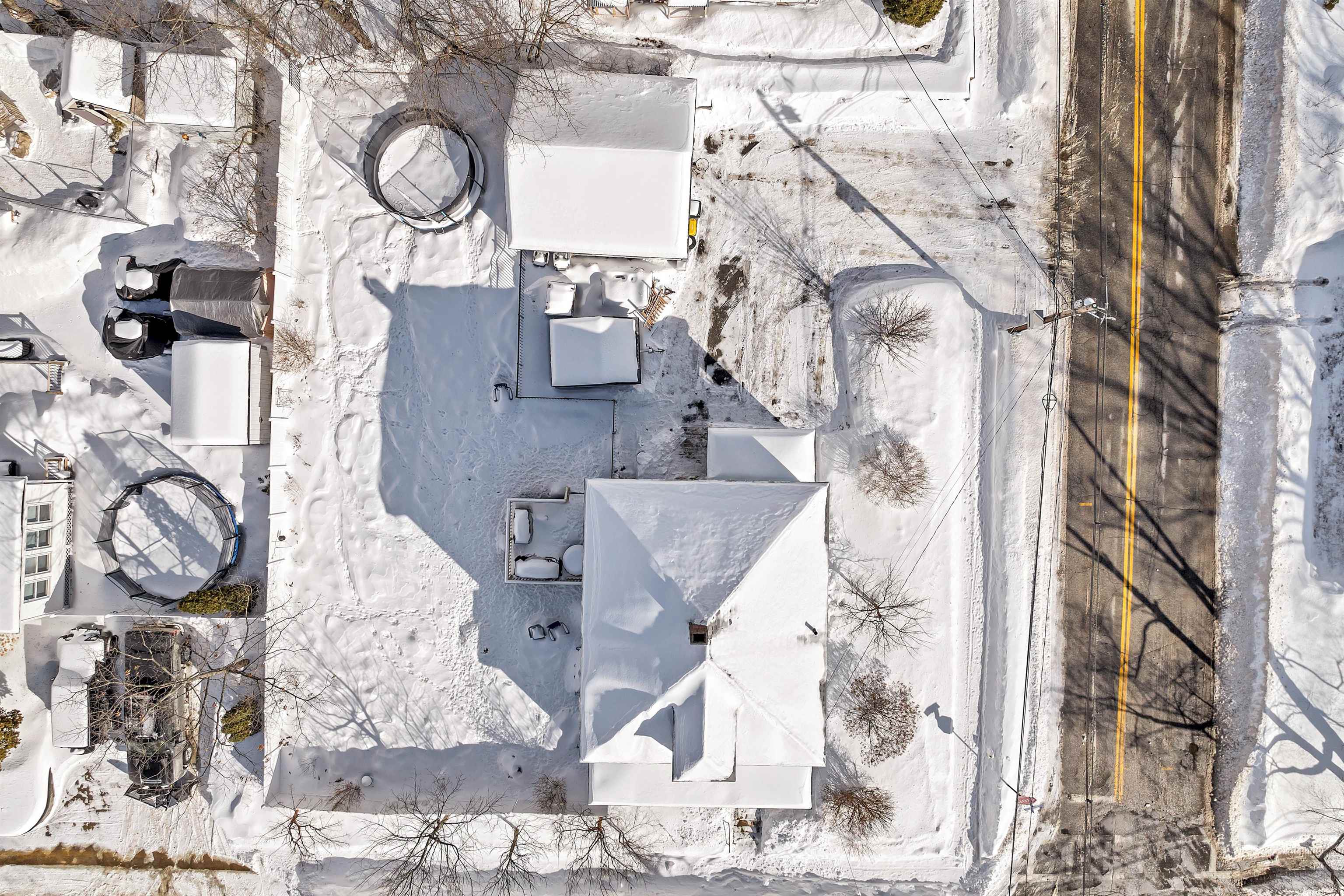 Laconia, New Hampshire 03246, United States, 3 Bedrooms Bedrooms, ,1 BathroomBathrooms,Residential,Pending,2481