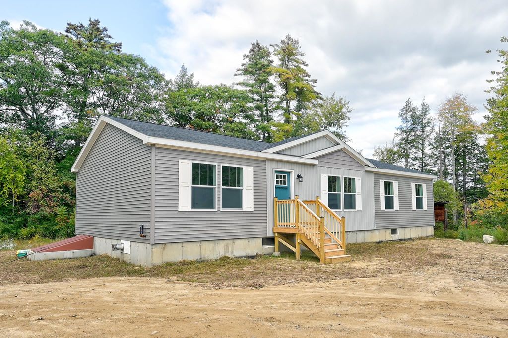 Photo of 234 East Main Street, Conway, NH 03818 (MLS # 5089336)