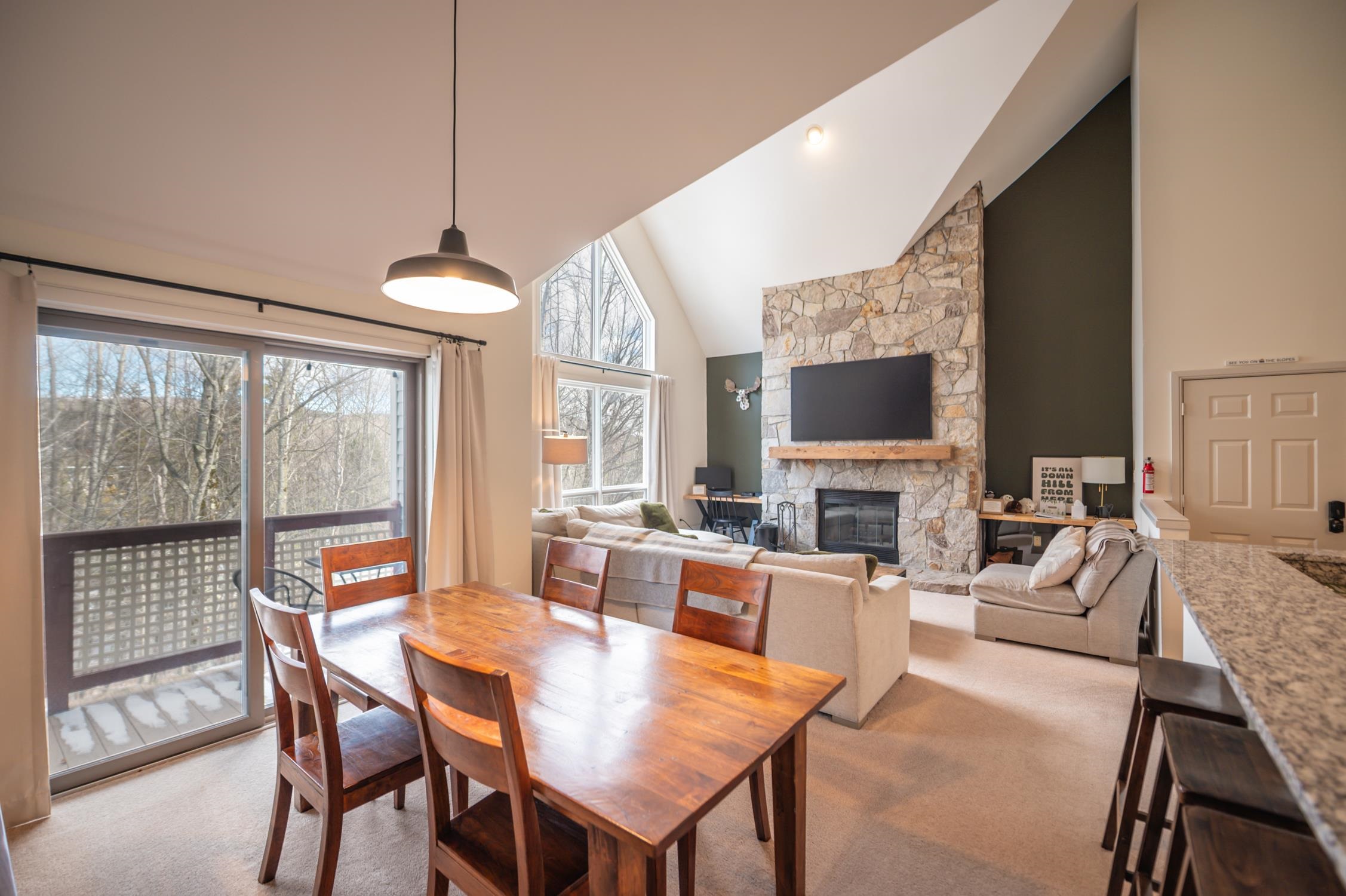 8J Sportscenter Village Way C32