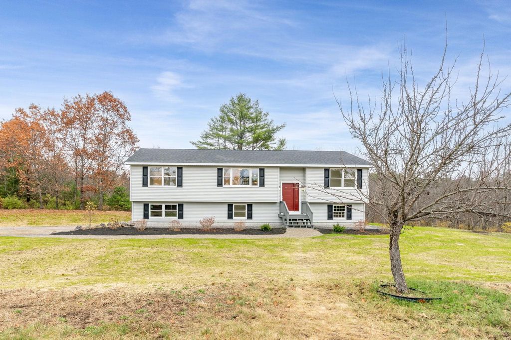 Photo of 167 School Pond Road, Danbury, NH 03230 (MLS # 5068107)