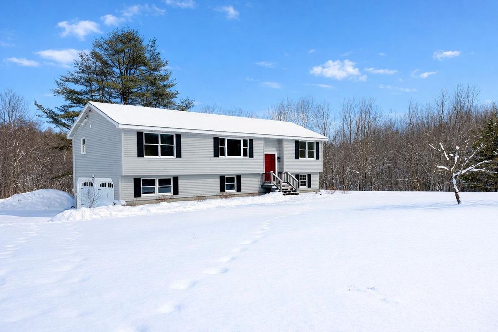 Photo of 167 School Pond Road, Danbury, NH 03230 (MLS # 5068107)