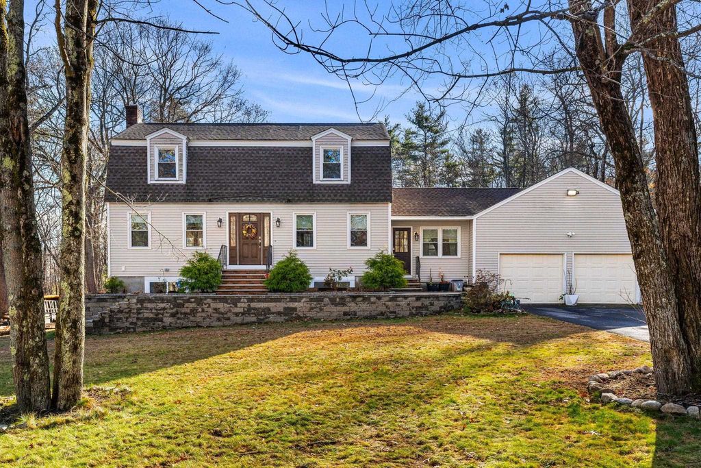 Photo of 50 Bartley Hill Road, Londonderry, NH 03053 (MLS # 5071074)