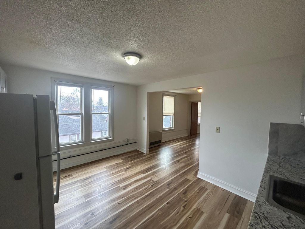 Photo of 23 Elm Street #Unit 7 3rd floor, Nashua, NH 03060 (MLS # 5076643)