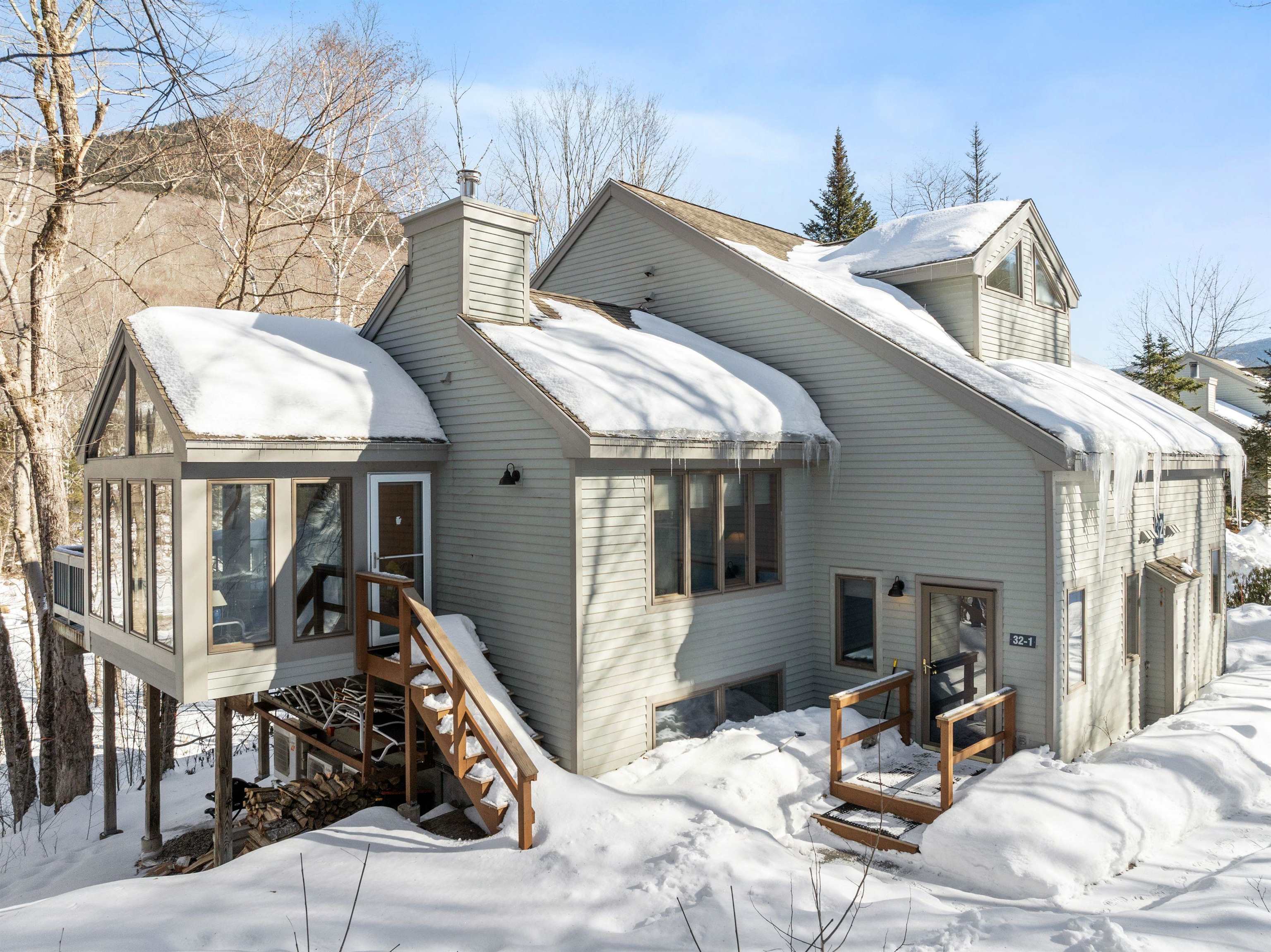 32 Loonwood Drive 1