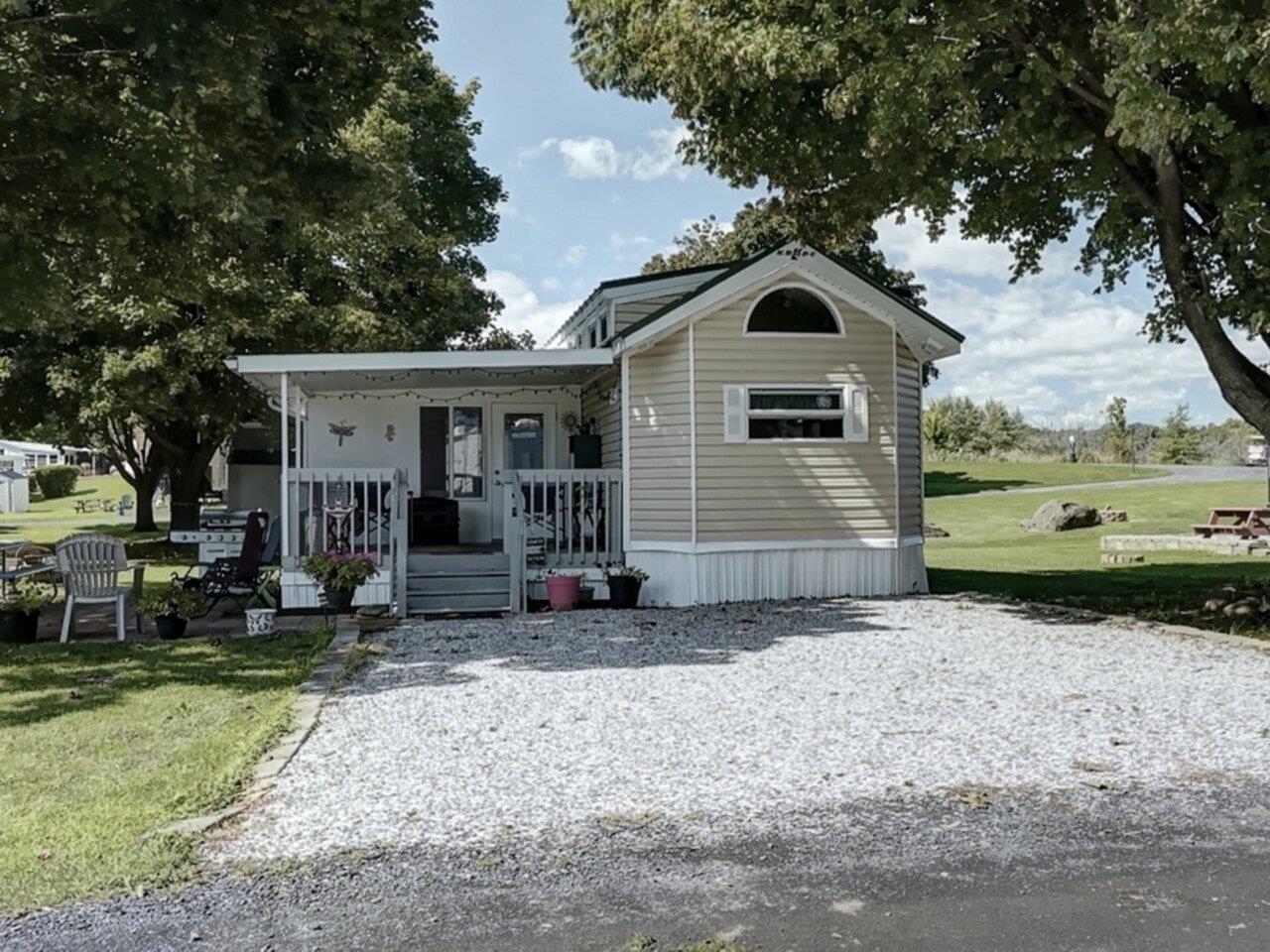 6 Heron Lane