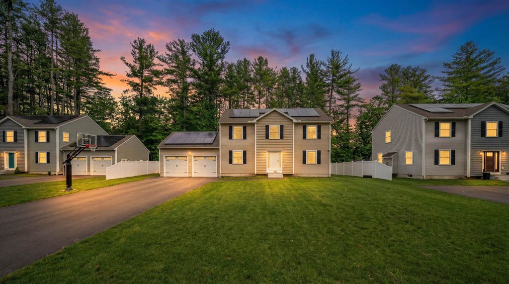 Photo of 4 Lorelai Way, Nashua, NH 03062 (MLS # 5082342)