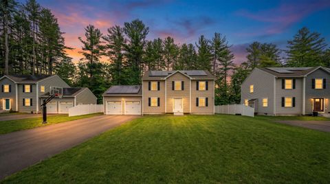 Photo of 4 Lorelai Way, Nashua, NH 03062 (MLS # 5082342)