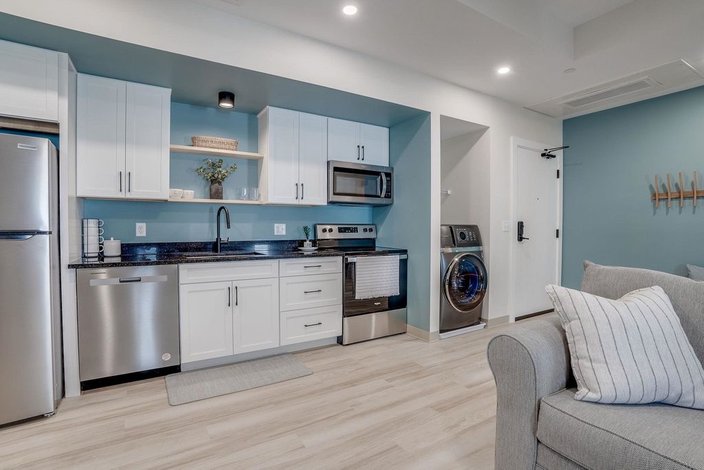 Photo of 4 Bridge Street #201, Nashua, NH 03060 (MLS # 5075746)