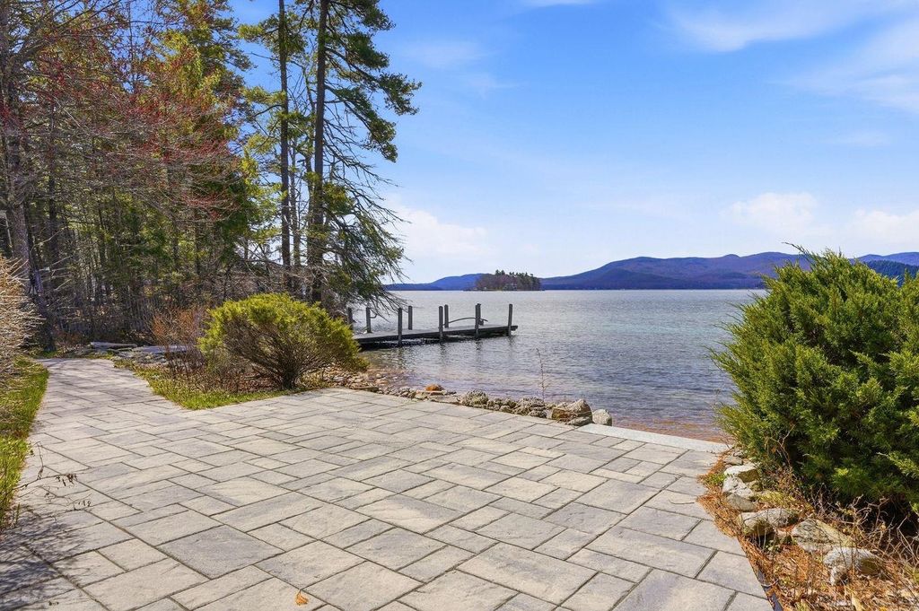 Photo of 35 Rocky Shore Road, Wolfeboro, NH 03894 (MLS # 5086035)