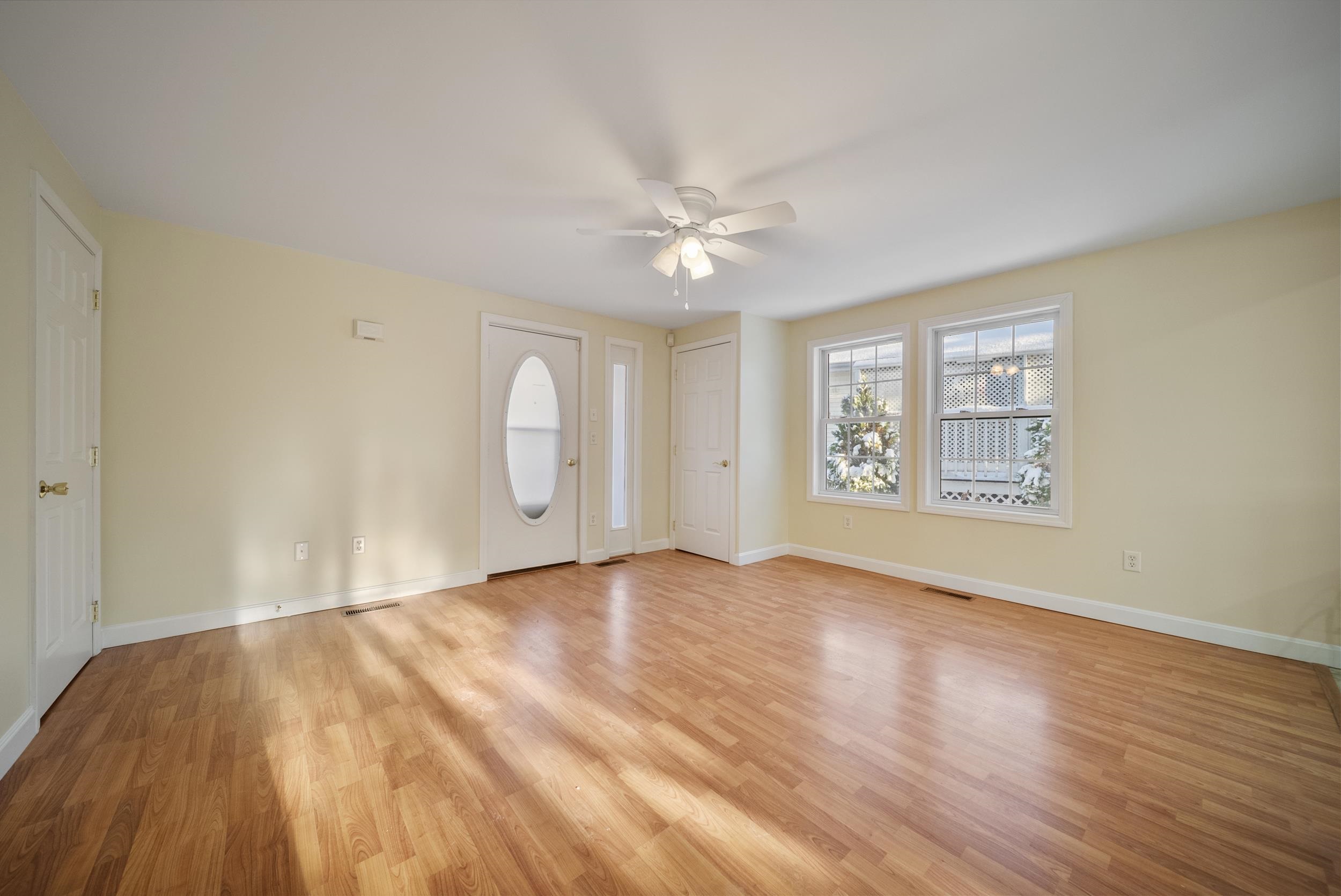 15 A Roosevelt Avenue