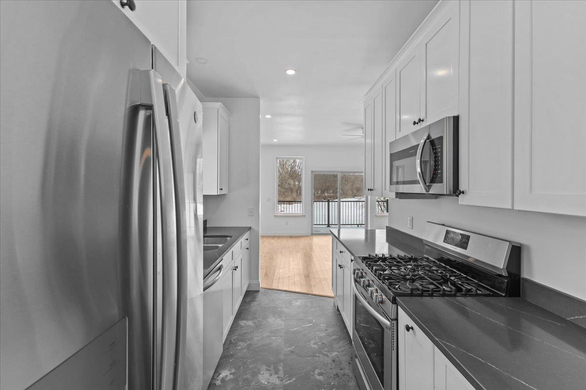 3 West Main Street 5