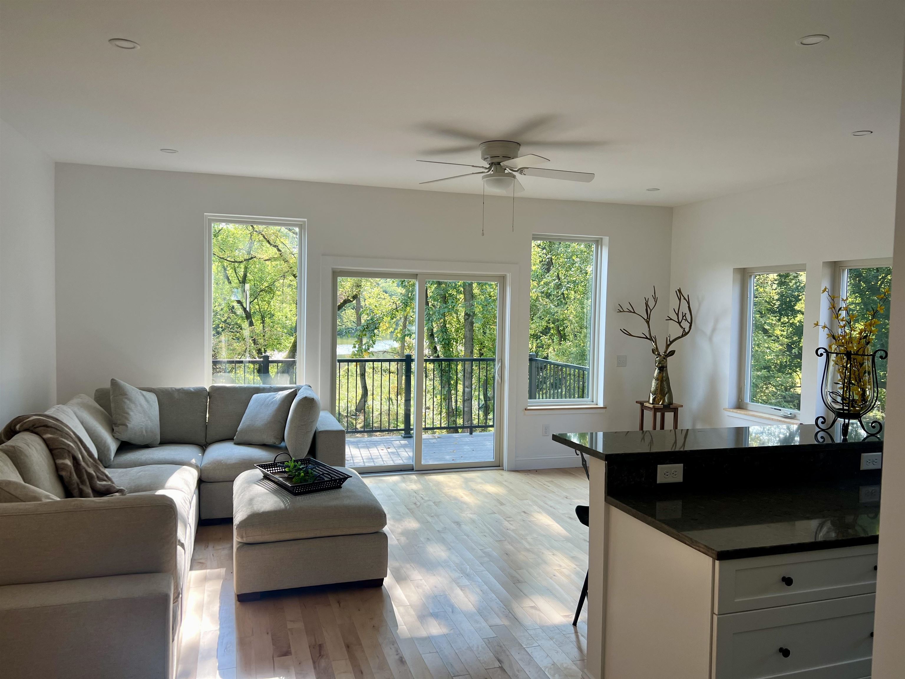 Vergennes, Vermont 05491, United States, 2 Bedrooms Bedrooms, ,2 BathroomsBathrooms,Residential,Active,44819