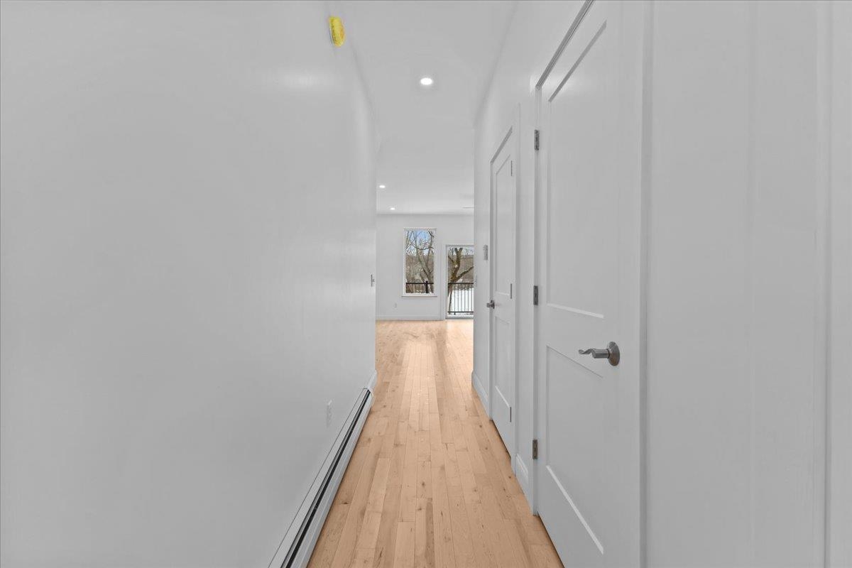 Vergennes, Vermont 05491, United States, 2 Bedrooms Bedrooms, ,2 BathroomsBathrooms,Residential,Active,44819