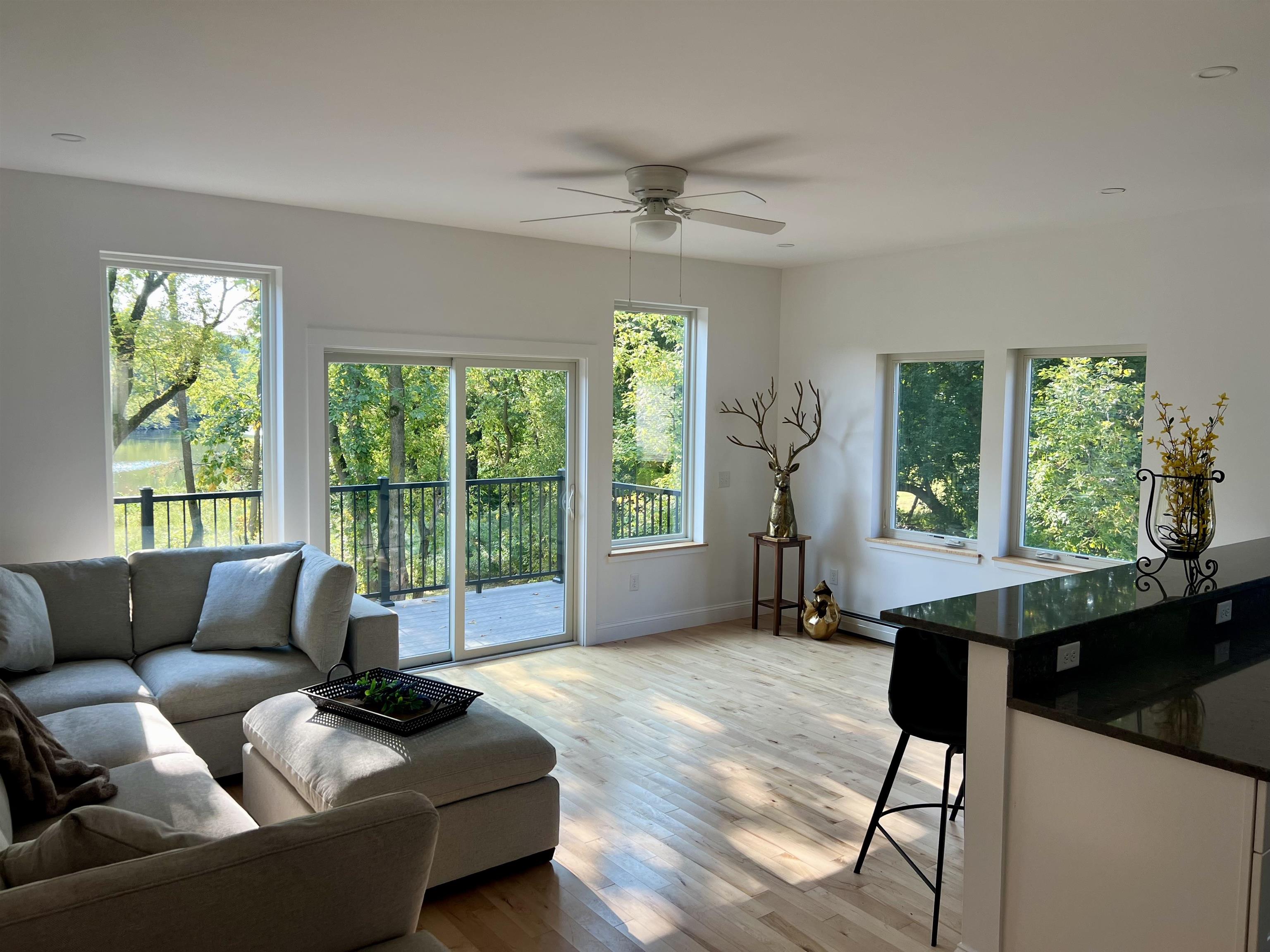 Vergennes, Vermont 05491, United States, 2 Bedrooms Bedrooms, ,2 BathroomsBathrooms,Residential,Active,44819