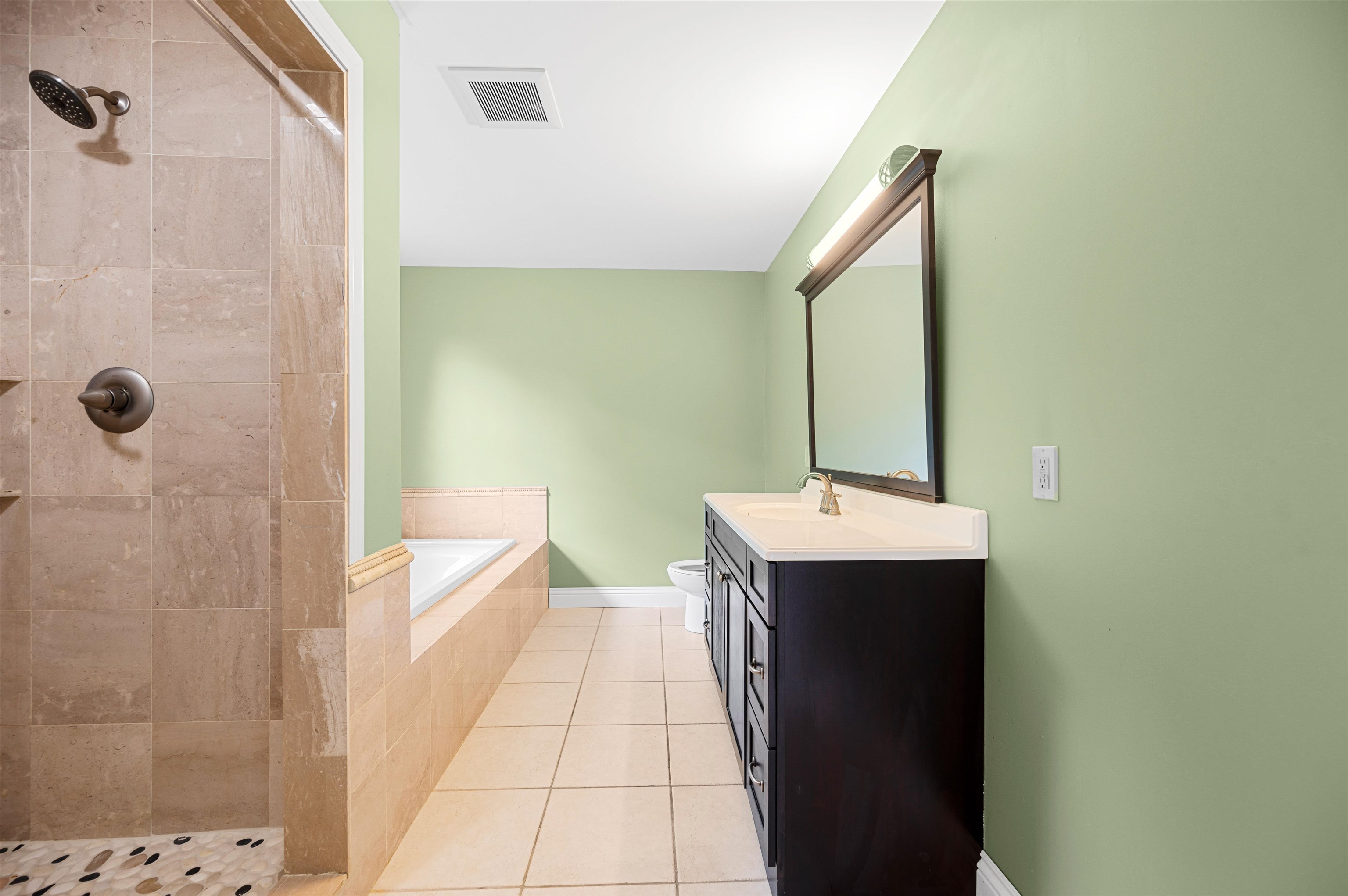 Waterville, Vermont 05492, United States, 3 Bedrooms Bedrooms, ,3 BathroomsBathrooms,Residential,Active,169134