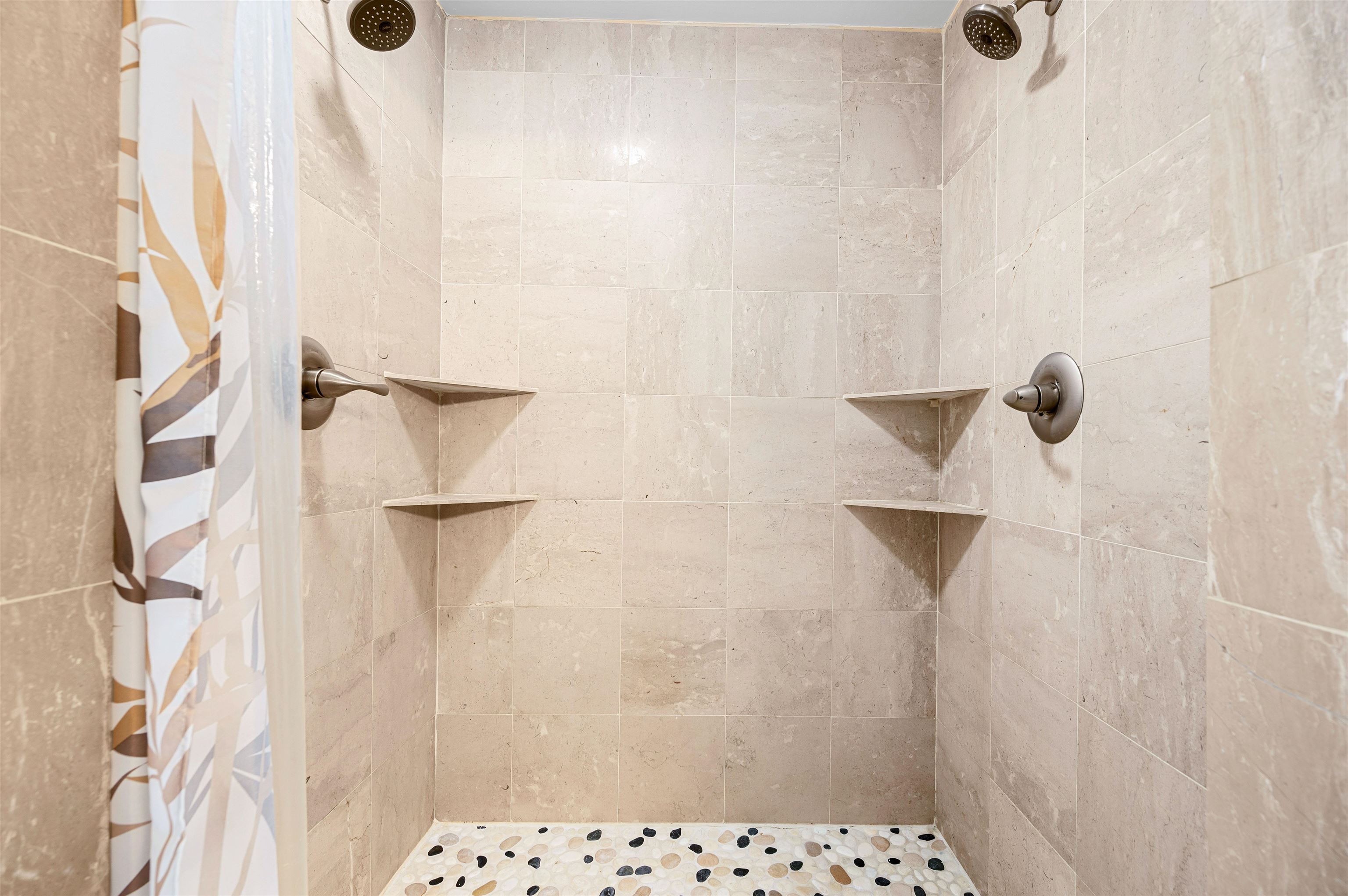 Waterville, Vermont 05492, United States, 3 Bedrooms Bedrooms, ,3 BathroomsBathrooms,Residential,Active,169134