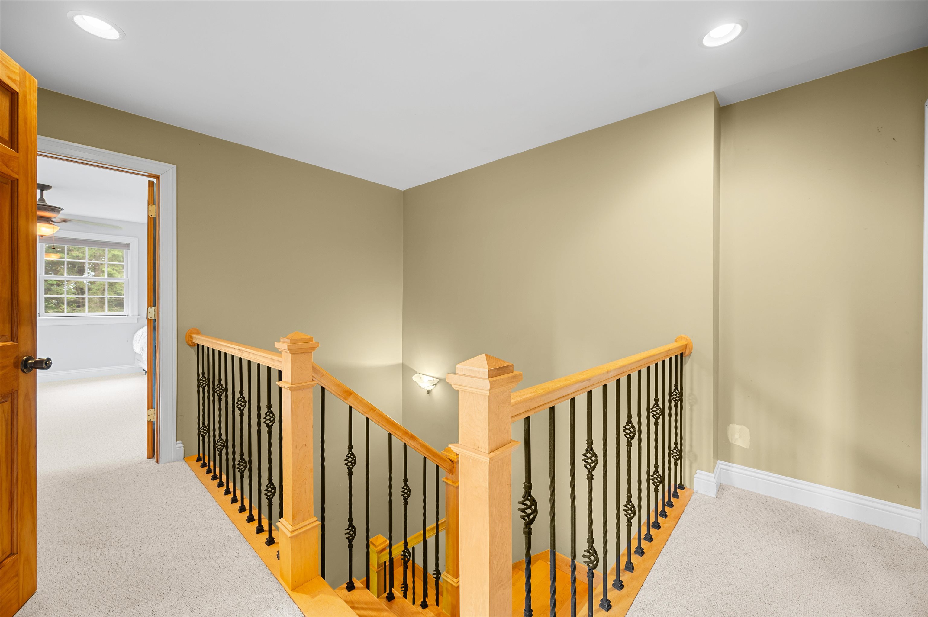 Waterville, Vermont 05492, United States, 3 Bedrooms Bedrooms, ,3 BathroomsBathrooms,Residential,Active,169134