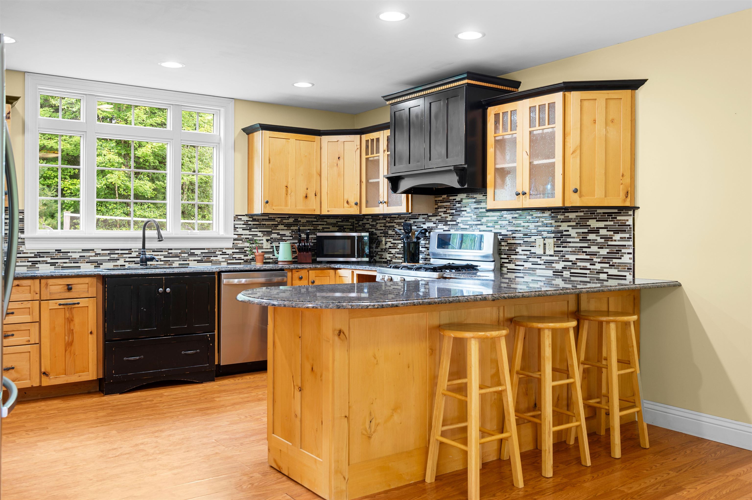 Waterville, Vermont 05492, United States, 3 Bedrooms Bedrooms, ,3 BathroomsBathrooms,Residential,Active,169134