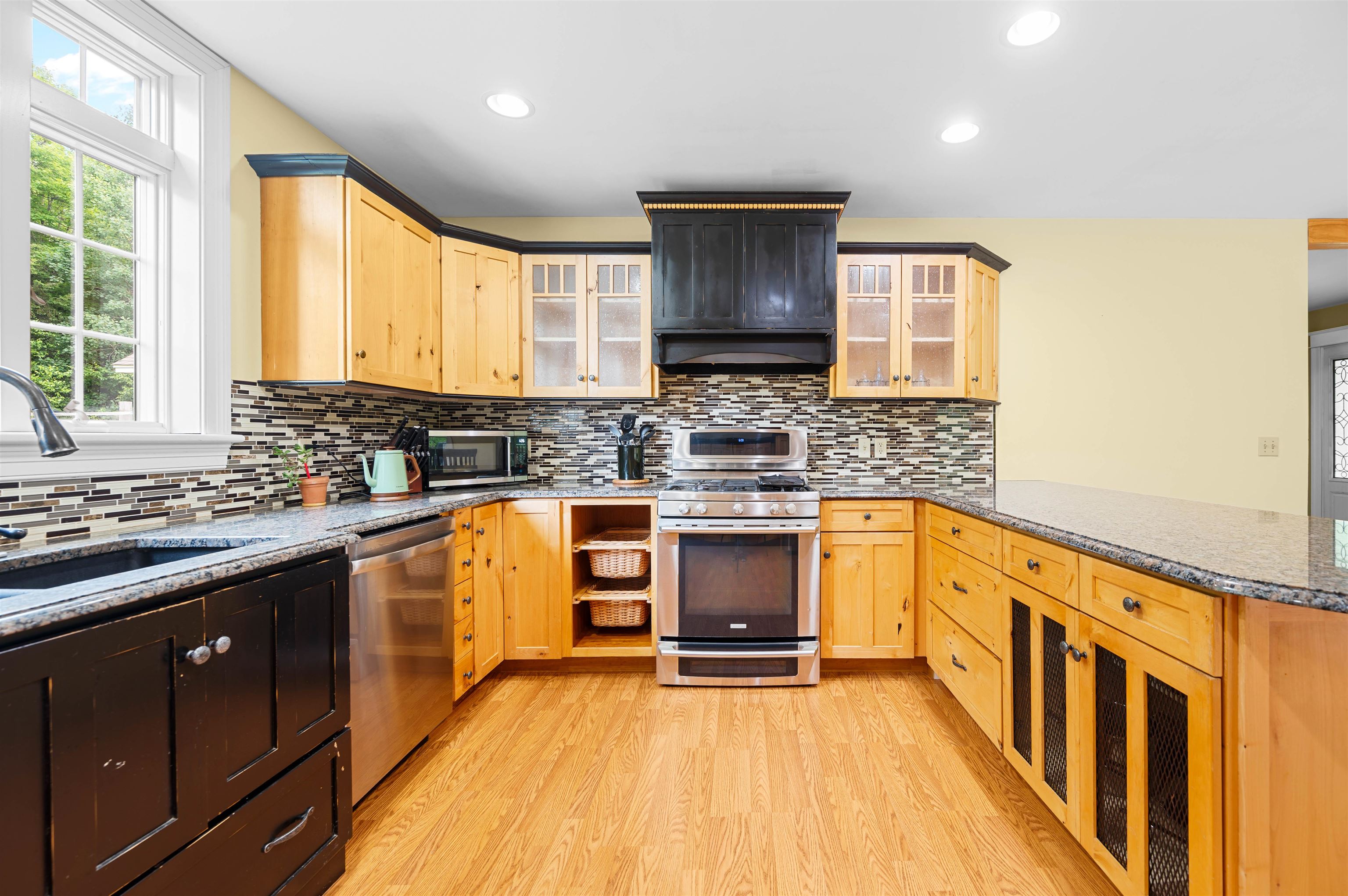 Waterville, Vermont 05492, United States, 3 Bedrooms Bedrooms, ,3 BathroomsBathrooms,Residential,Active,169134