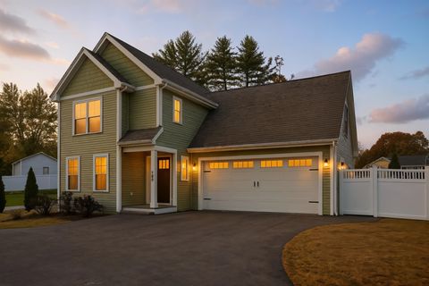 Photo of 599 W Hollis Street, Nashua, NH 03062 (MLS # 5067955)