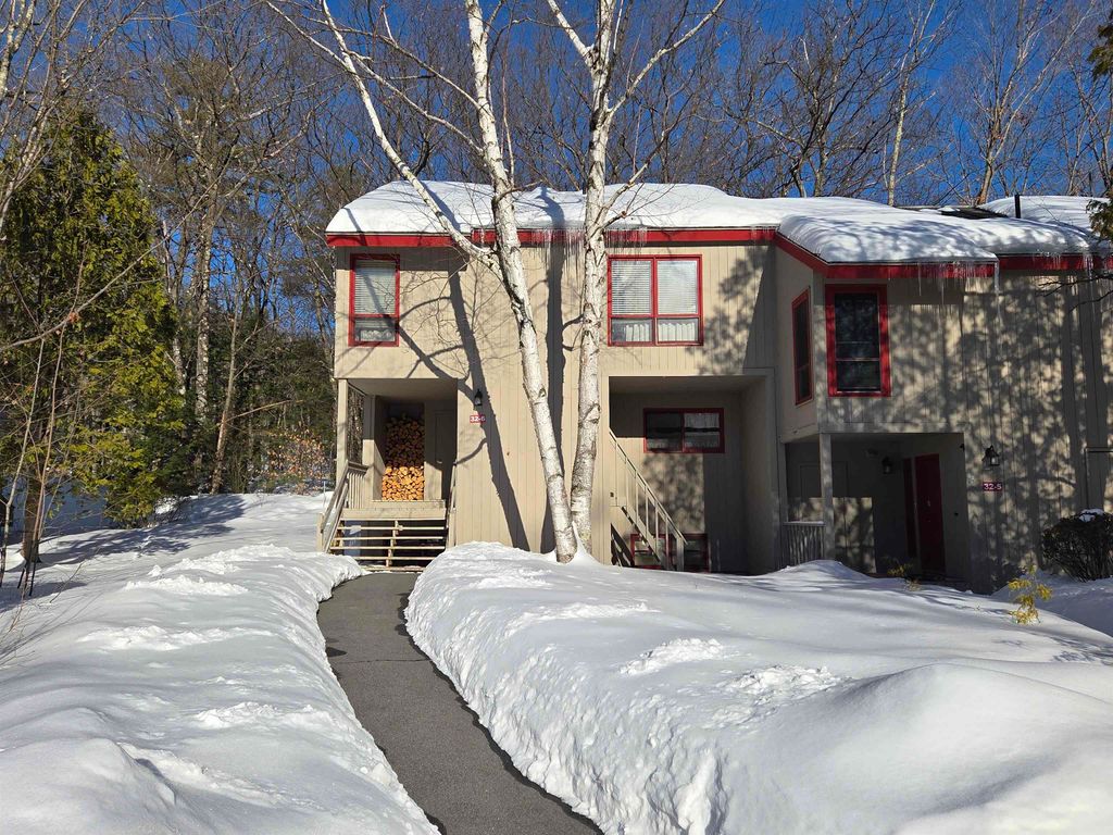 Photo of 32 Winter Way #6, Lincoln, NH 03251 (MLS # 5076745)