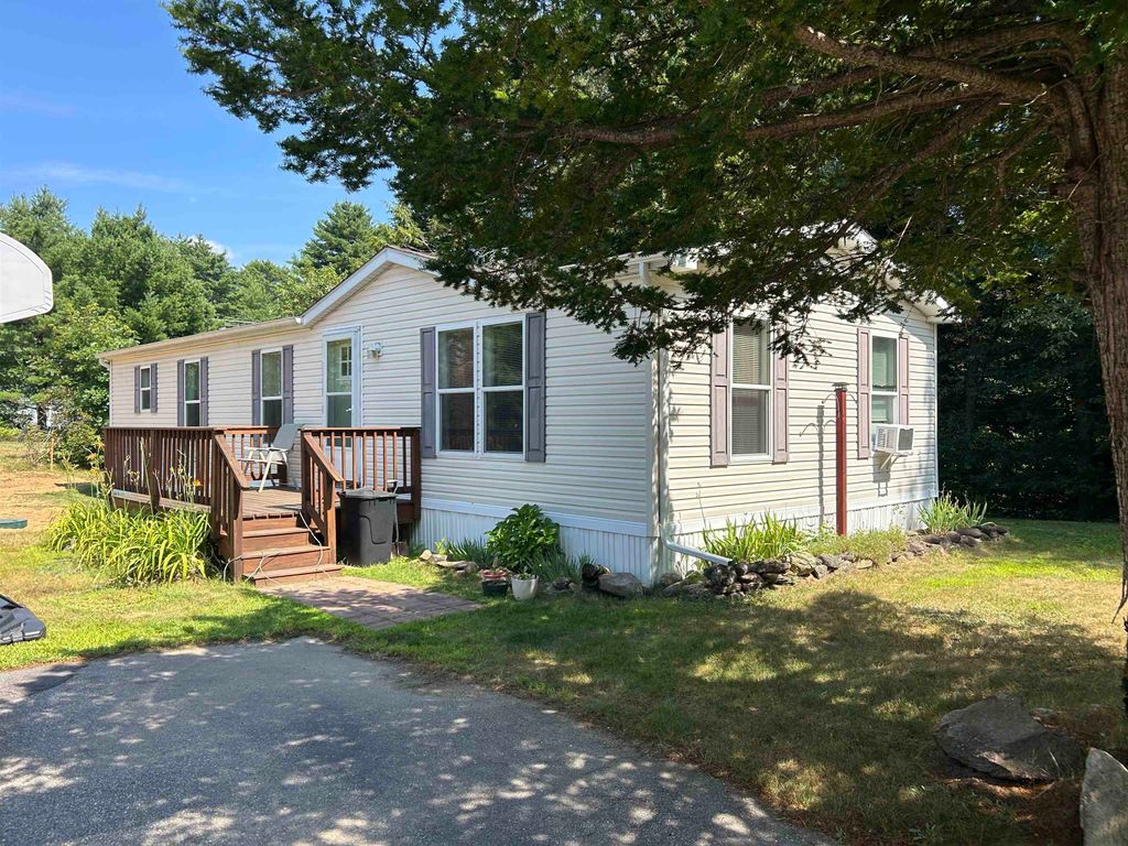 Photo of 3 Pierce Lane, Loudon, NH 03307 (MLS # 5053442)