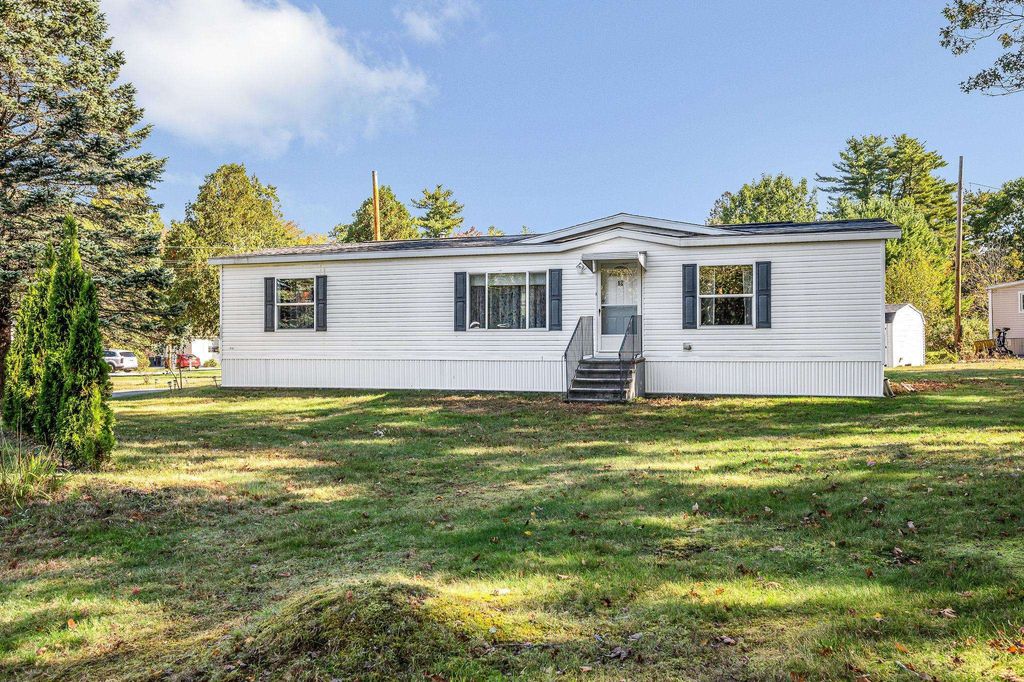 Photo of 18 Winter Street, Salem, NH 03079 (MLS # 5075973)