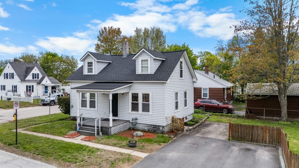 Photo of 4 Master Street, Manchester, NH 03102 (MLS # 5088919)