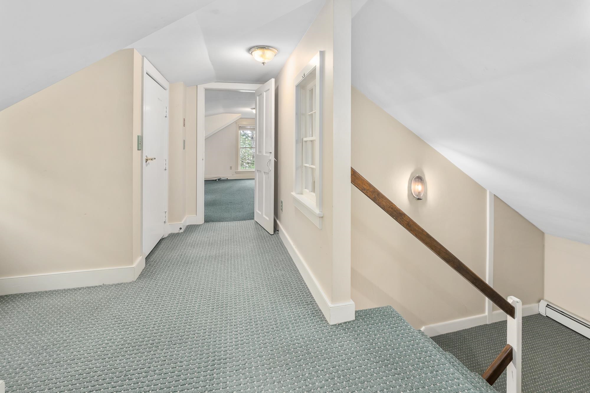 85 Dartmouth College Highway 203