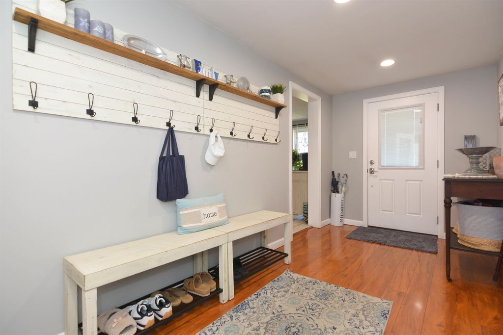 Photo of 10 Whidden Lane, Litchfield, NH 03052 (MLS # 5082485)