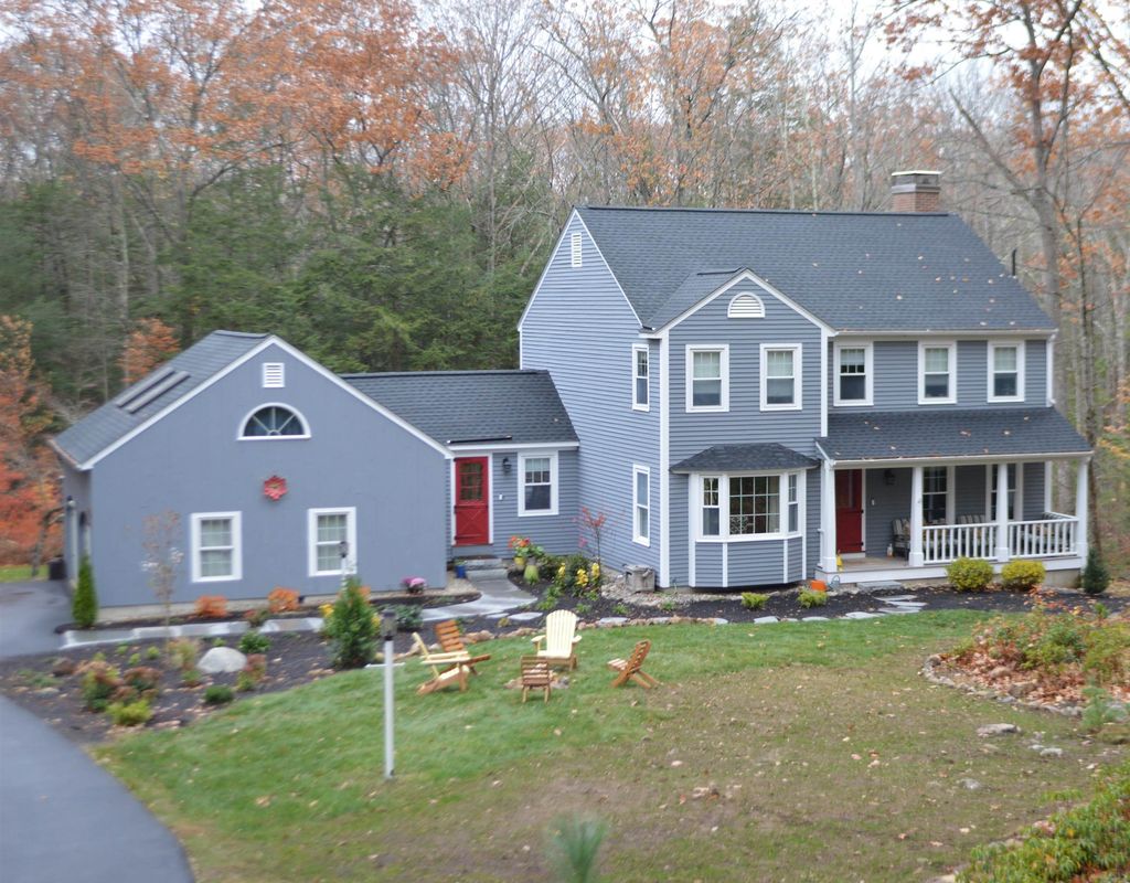 Photo of 17 Oriole Drive, Bedford, NH 03110 (MLS # 5071931)