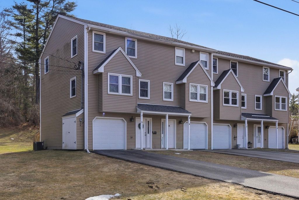 Photo of 5 Valley Lane, Kingston, NH 03848 (MLS # 5079970)