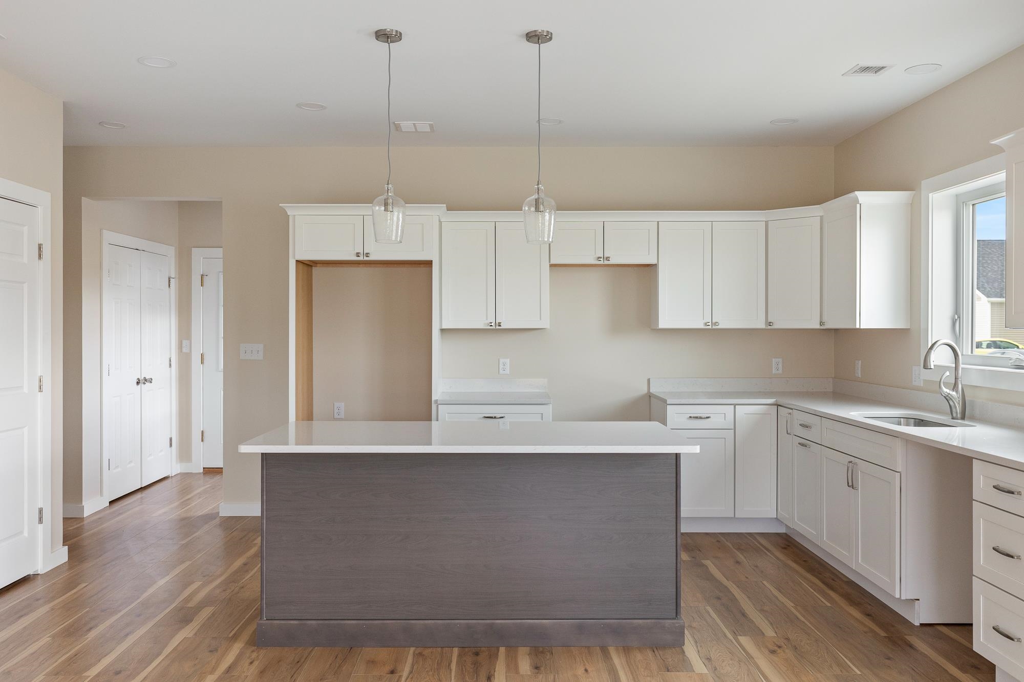 1120 Franklin Park West