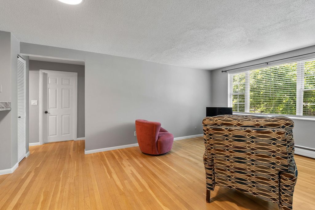 Photo of 99 Cluff Crossing #F10, Salem, NH 03079 (MLS # 5075879)