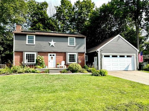 8 Marguerite Street Keene NH 03431